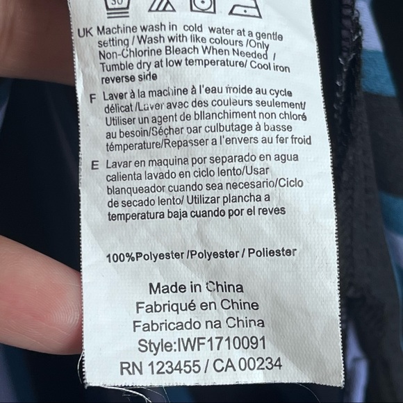 IMNYC Isaac Mizrahi striped black cyan tunic blouse size medium - Picture 8 of 11